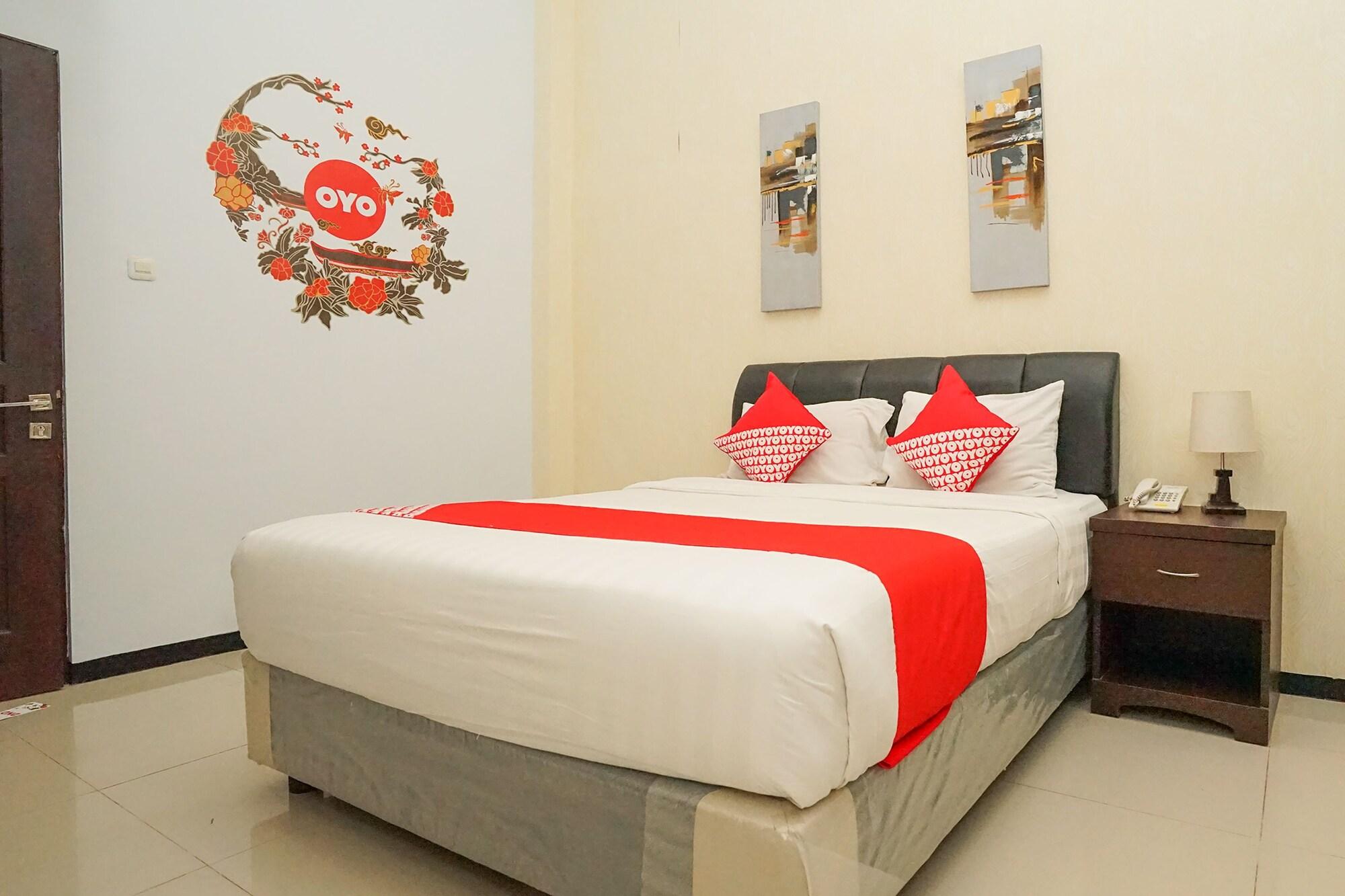 Oyo 282 Putri Utari Residence Malang Luaran gambar