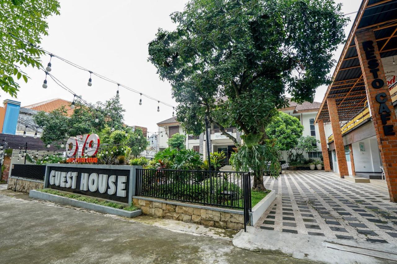 Oyo 282 Putri Utari Residence Malang Luaran gambar
