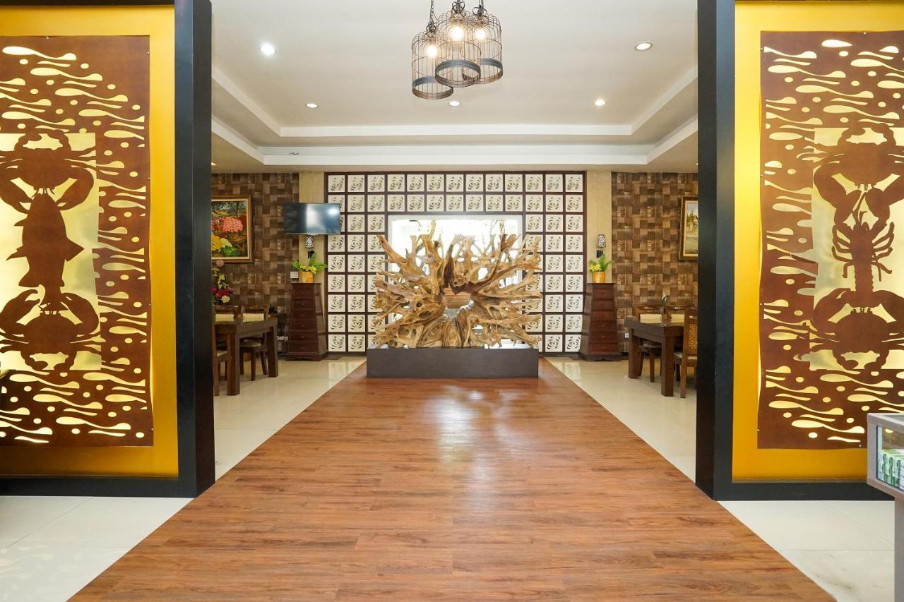 Oyo 282 Putri Utari Residence Malang Luaran gambar