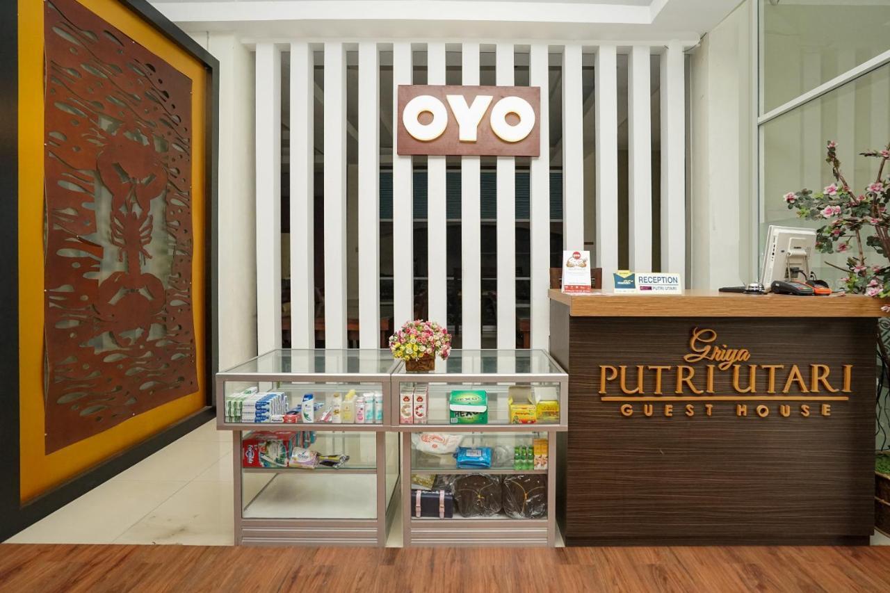 Oyo 282 Putri Utari Residence Malang Luaran gambar