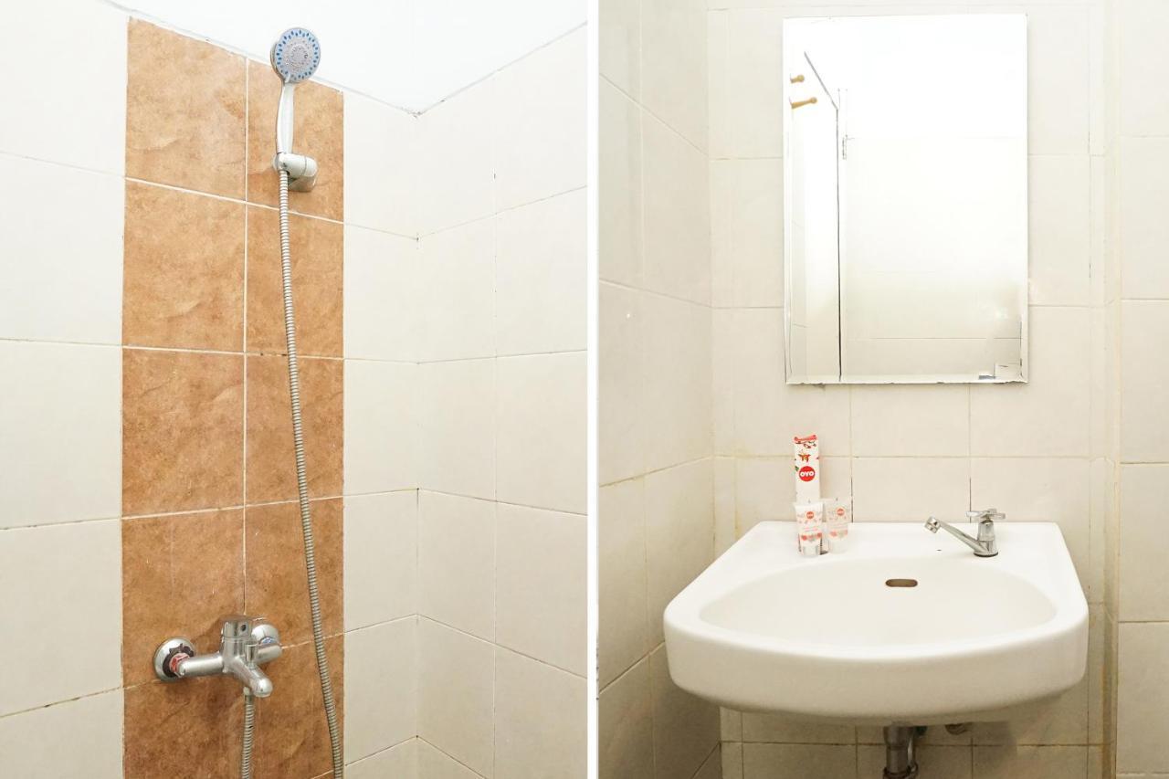 Oyo 282 Putri Utari Residence Malang Luaran gambar